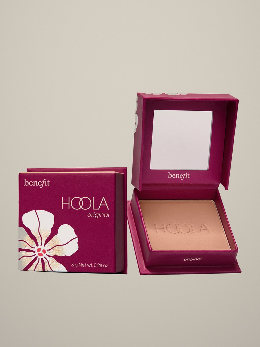 Benefit Hoola matte bronzer, box and open compact